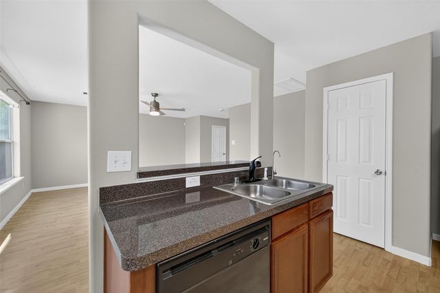 7023 Rosebud Hollow Lane, Richmond, TX 77469