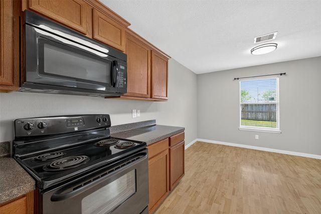 7023 Rosebud Hollow Lane, Richmond, TX 77469