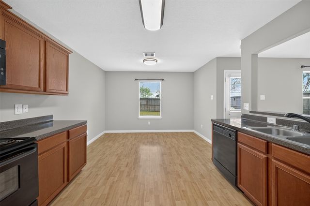 7023 Rosebud Hollow Lane, Richmond, TX 77469