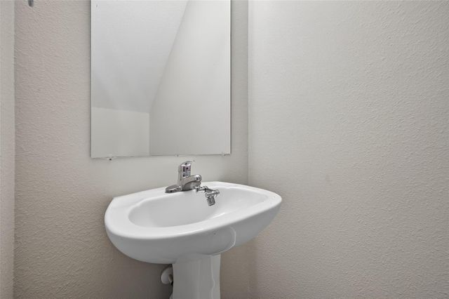 7023 Rosebud Hollow Lane, Richmond, TX 77469