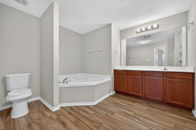 7023 Rosebud Hollow Lane, Richmond, TX 77469