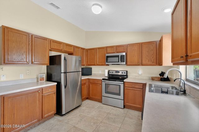 1520 3rd Avenue, Deland, FL 32724