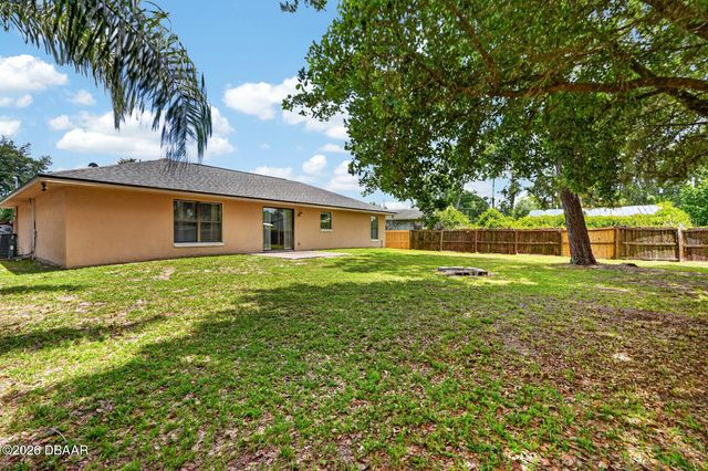 1520 3rd Avenue, Deland, FL 32724