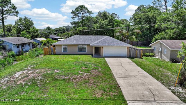 1520 3rd Avenue, Deland, FL 32724