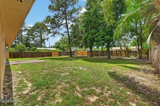 1520 3rd Avenue, Deland, FL 32724