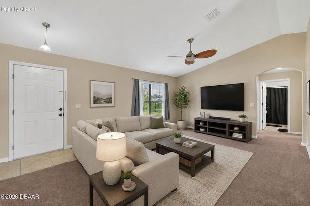 1520 3rd Avenue, Deland, FL 32724