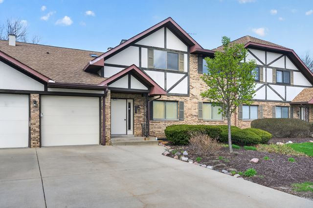 107 Walters Lane 2A, Itasca, IL 60143