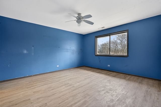 107 Walters Lane 2A, Itasca, IL 60143