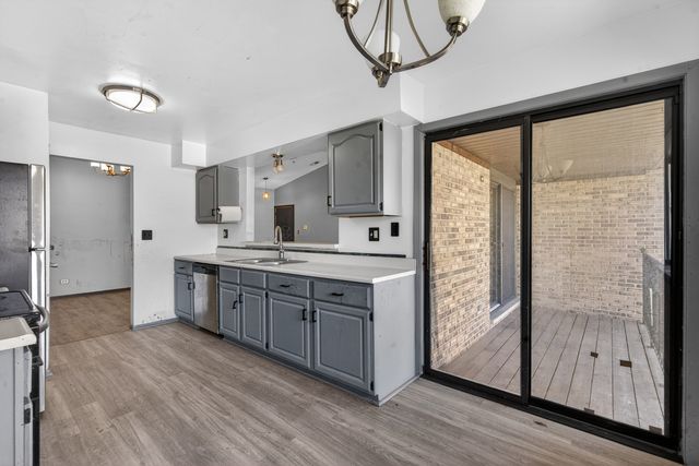 107 Walters Lane 2A, Itasca, IL 60143