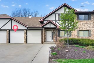 107 Walters Lane 2A, Itasca, IL 60143