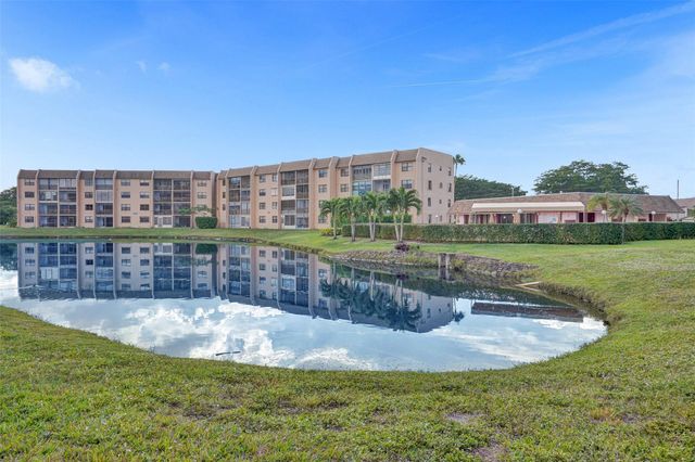 10467 Sunrise Lakes Blvd 210, Sunrise, FL 33322