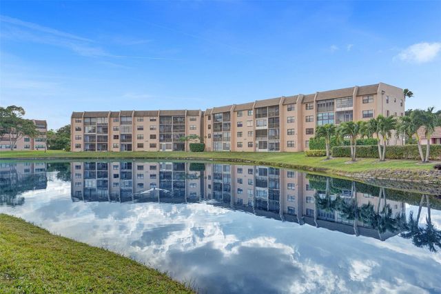 10467 Sunrise Lakes Blvd 210, Sunrise, FL 33322