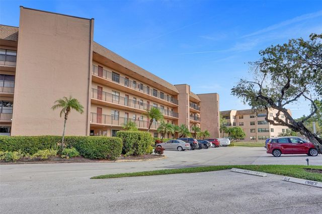 10467 Sunrise Lakes Blvd 210, Sunrise, FL 33322