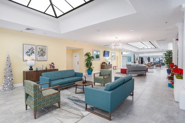 10467 Sunrise Lakes Blvd 210, Sunrise, FL 33322