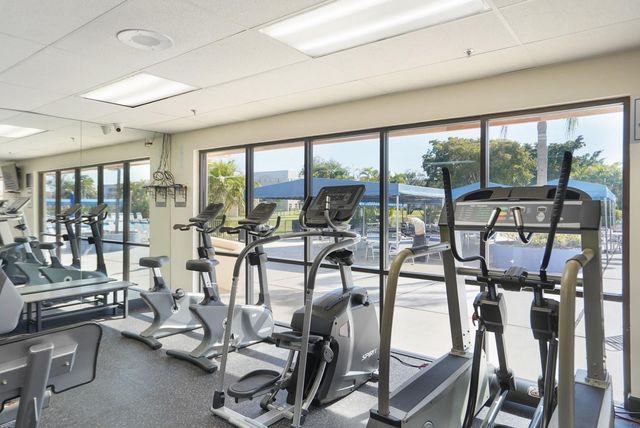 10467 Sunrise Lakes Blvd 210, Sunrise, FL 33322