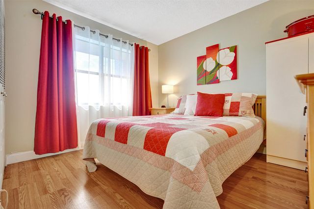 10467 Sunrise Lakes Blvd 210, Sunrise, FL 33322