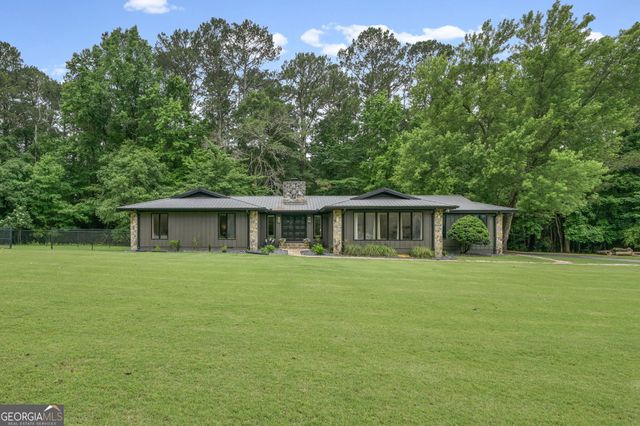 40 Round Lake Road, Griffin, GA 30224