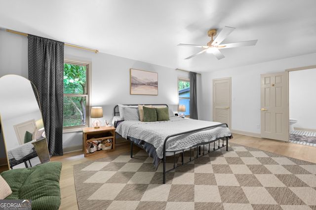40 Round Lake Road, Griffin, GA 30224