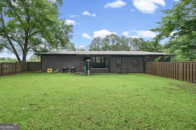 40 Round Lake Road, Griffin, GA 30224