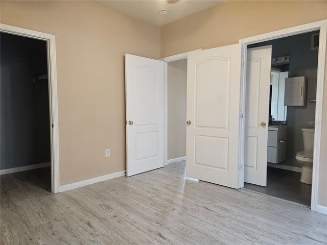 17962 VILLA CREEK DRIVE 17962, Tampa, FL 33647