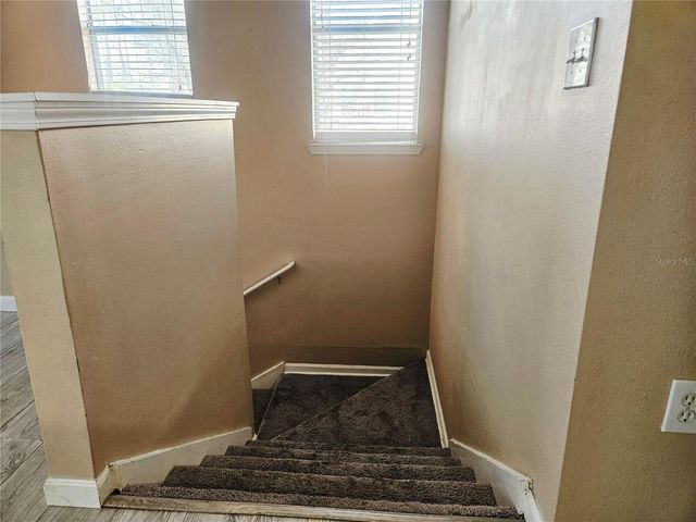 17962 VILLA CREEK DRIVE 17962, Tampa, FL 33647