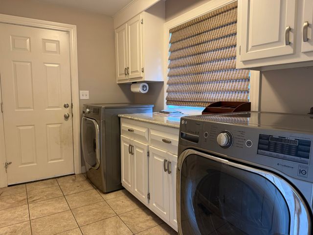439 Exeter Road, Hampton, NH 03842