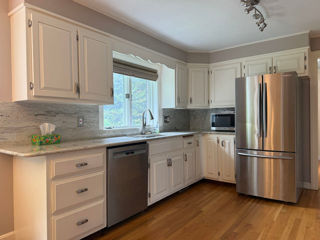 439 Exeter Road, Hampton, NH 03842