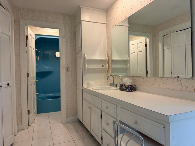 439 Exeter Road, Hampton, NH 03842