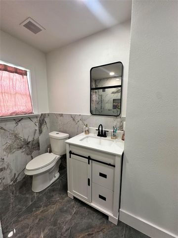 2216 New Jersey Street, Baytown, TX 77520