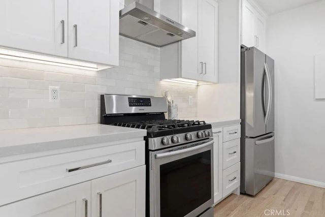 4958 Canoga Avenue, Woodland Hills, CA 91364