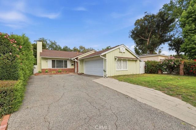 4958 Canoga Avenue, Woodland Hills, CA 91364