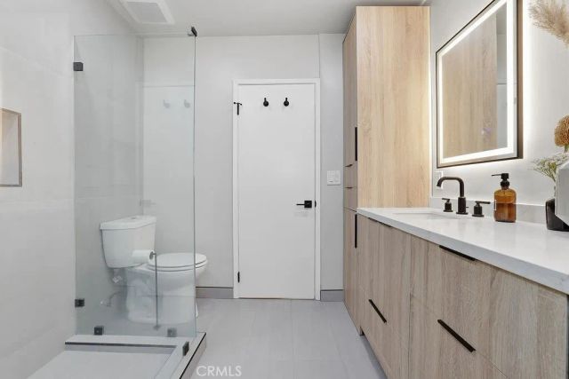 4958 Canoga Avenue, Woodland Hills, CA 91364