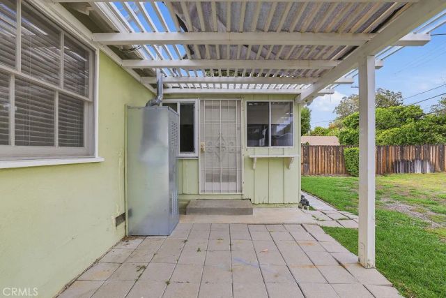 4958 Canoga Avenue, Woodland Hills, CA 91364