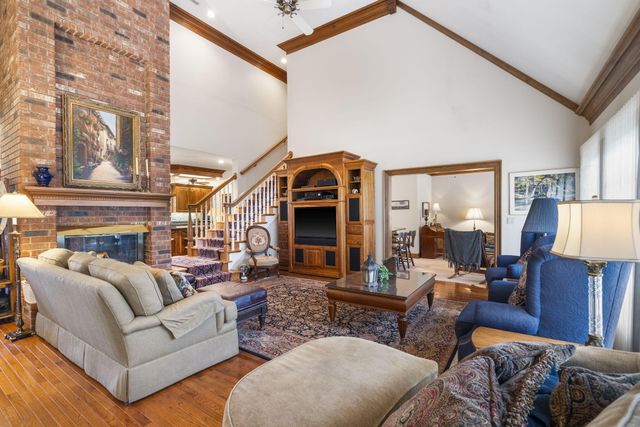 4671 E Beaux Creek Lane, Springfield, MO 65809