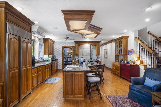 4671 E Beaux Creek Lane, Springfield, MO 65809