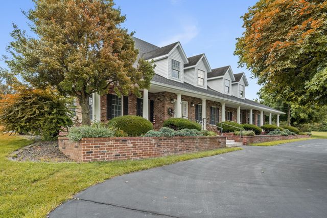 4671 E Beaux Creek Lane, Springfield, MO 65809