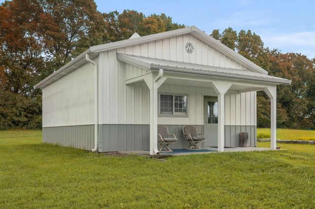 4671 E Beaux Creek Lane, Springfield, MO 65809