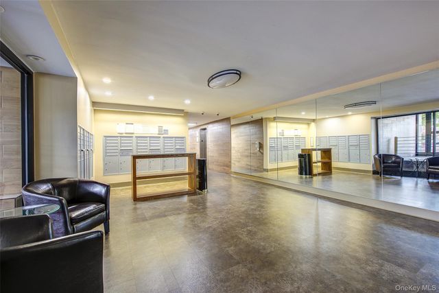 210-15 23rd Avenue 3C, Bayside, NY 11360