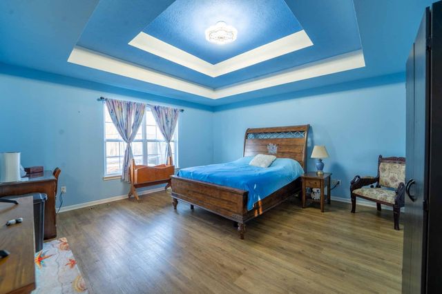 3977 W Beechwood Street, Springfield, MO 65807