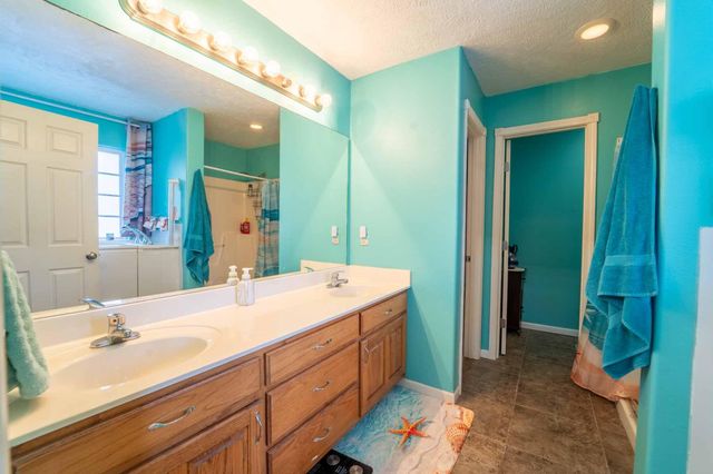 3977 W Beechwood Street, Springfield, MO 65807