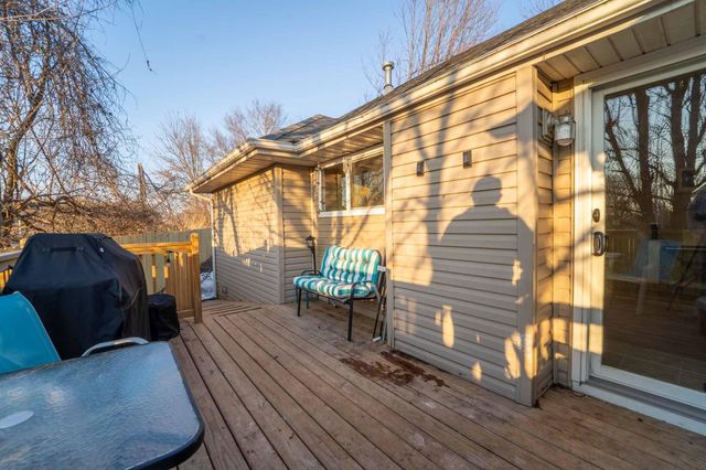 3977 W Beechwood Street, Springfield, MO 65807