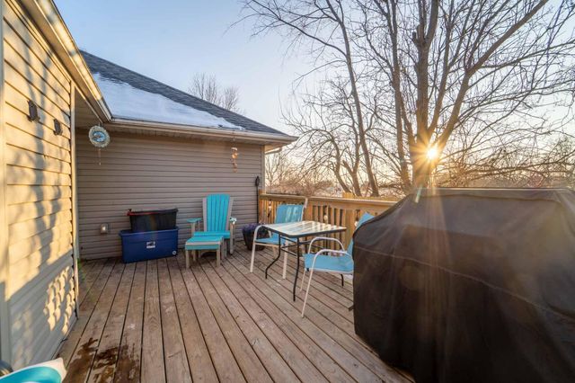 3977 W Beechwood Street, Springfield, MO 65807