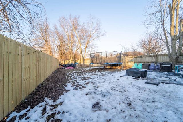 3977 W Beechwood Street, Springfield, MO 65807