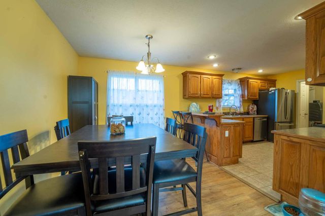 3977 W Beechwood Street, Springfield, MO 65807