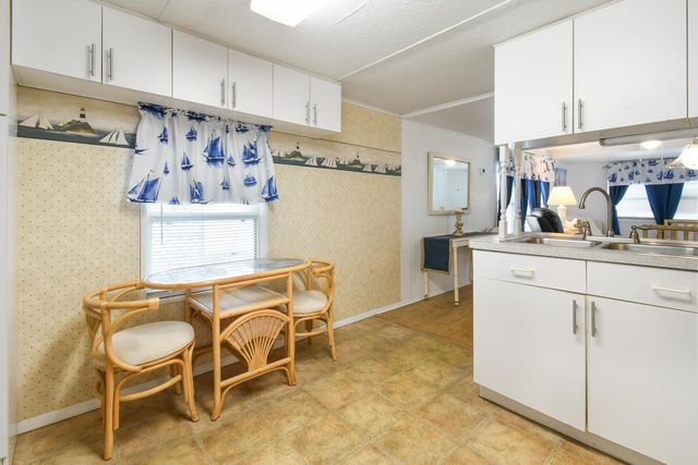 4300 SE Saint Lucie Boulevard 210, Stuart, FL 34997