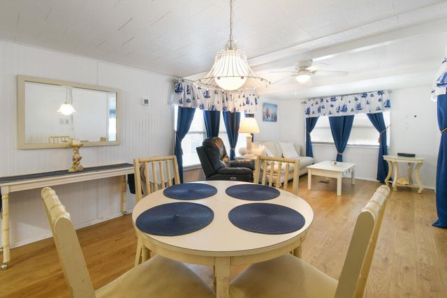 4300 SE Saint Lucie Boulevard 210, Stuart, FL 34997