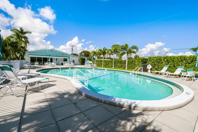 4300 SE Saint Lucie Boulevard 210, Stuart, FL 34997