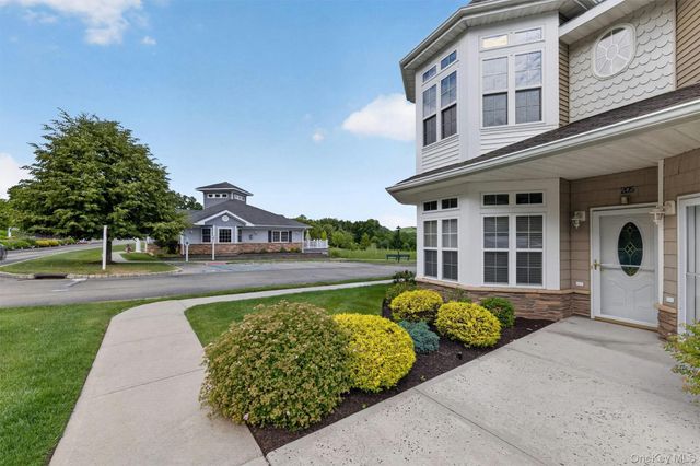 205 Egrets Landing 205, Carmel, NY 10512