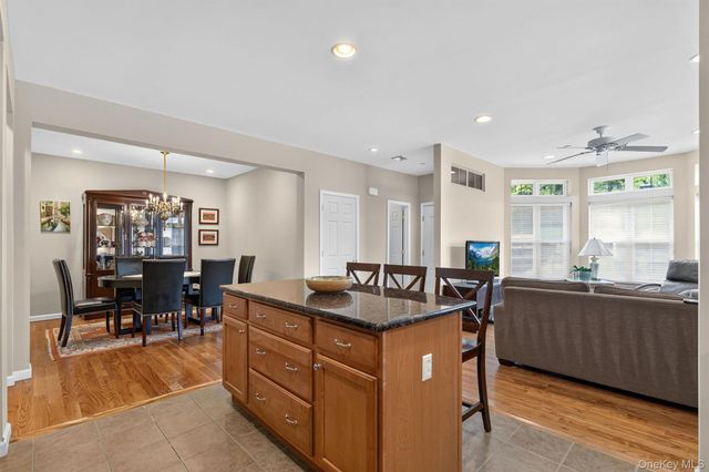 205 Egrets Landing 205, Carmel, NY 10512