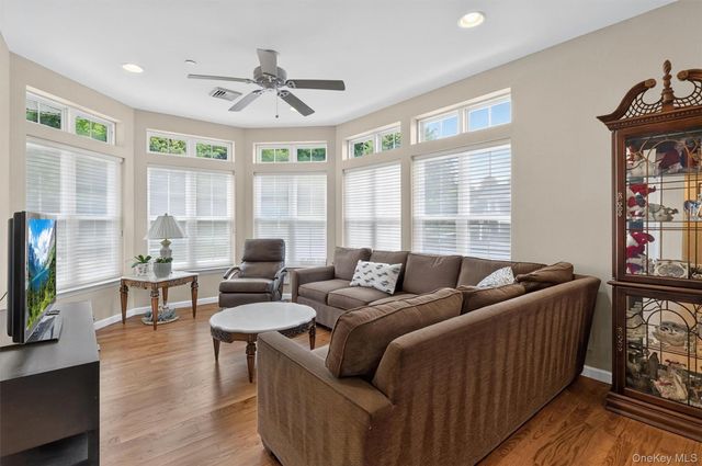 205 Egrets Landing 205, Carmel, NY 10512